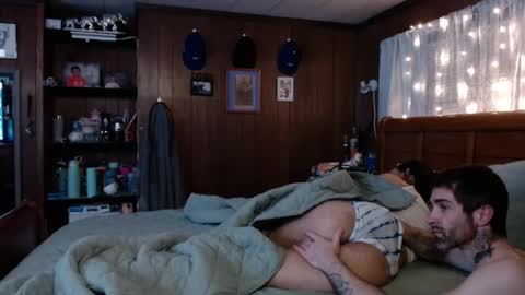 Snapshot of gneforever chatting on 02.07.25 gneforever online show from 02.07.25