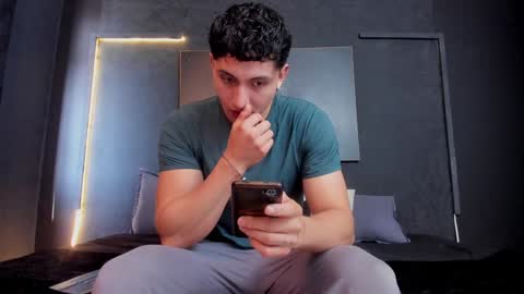 steven online show from 12.04.24