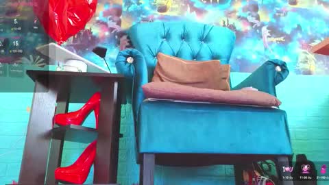 Mrs. Isabella online show from 09.17.25