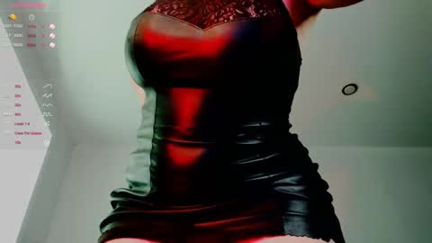 Snapshot of goddess_sophie99 chatting on 02.22.25 Goddess Sophie99 online show from 02.22.25