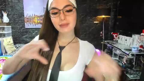 Snapshot of goddessofangel chatting on 09.30.25 angel online show from 09.30.25