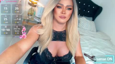 Miss Anna online show from 11.24.25