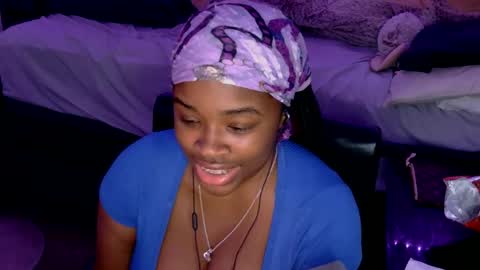 Snapshot of goddessssbrii chatting on 10.14.25 Goddess Bri online show from 10.14.25