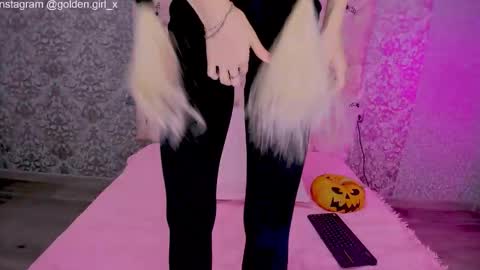 Snapshot of golden_girl__ chatting on 11.03.25 golden girl online show from 11.03.25