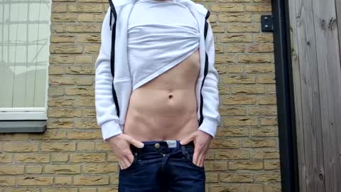 Snapshot of goldenelixxxir chatting on 02.26.25 online show from 02.26.25