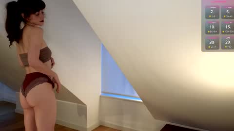 Snapshot of good_girl_gracie chatting on 01.10.25 Gracie online show from 01.10.25