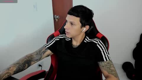 Snapshot of goodboy69i chatting on 09.11.25 goodboy69i online show from 09.11.25