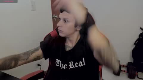 Snapshot of goodboy69i chatting on 10.10.25 goodboy69i online show from 10.10.25