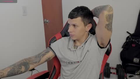 Snapshot of goodboy69i chatting on 10.26.25 goodboy69i online show from 10.26.25