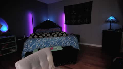 Snapshot of gooner_girl chatting on 01.21.25 gooner_girl online show from 01.21.25