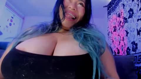 Snapshot of gorditalivability chatting on 11.05.25 brenda online show from 11.05.25