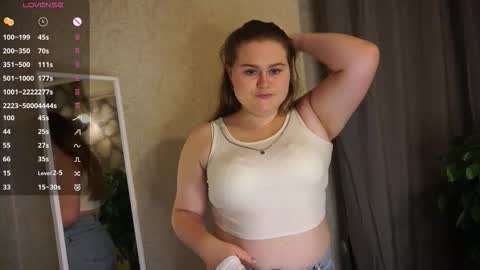Snapshot of gorgeous_beaux chatting on 09.29.25 Sexy Mona 3 online show from 09.29.25