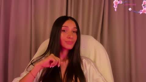 Snapshot of gorgeous_brunette chatting on 02.09.25 Rose online show from 02.09.25