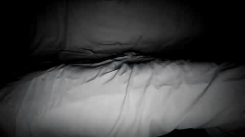 Snapshot of gowiththeflow37 chatting on 01.04.25 watch me stroke online show from 01.04.25