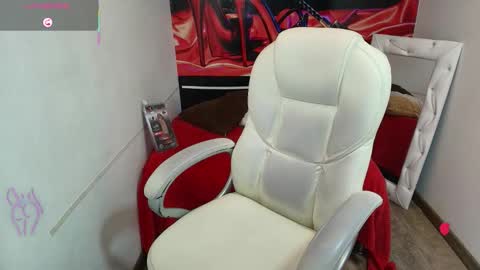 Snapshot of grace__lovely chatting on 10.10.25 Grace  online show from 10.10.25