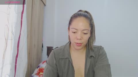 Snapshot of greicylondon chatting on 12.25.24 grey online show from 12.25.24