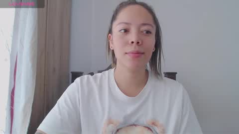 Snapshot of greicylondon chatting on 12.26.24 grey online show from 12.26.24