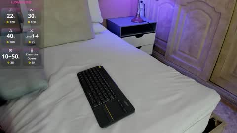 greidy_baker online show from 10.24.25