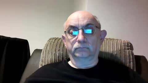 Snapshot of grey_dom chatting on 12.12.24 Master  Sir online show from 12.12.24