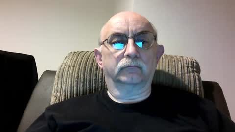 Snapshot of grey_dom chatting on 01.04.25 Master  Sir online show from 01.04.25
