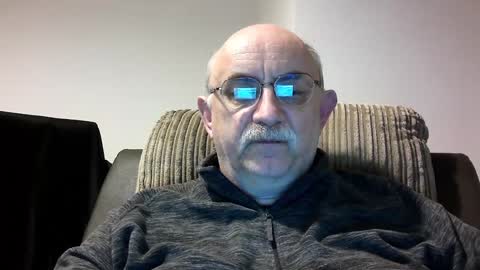 Snapshot of grey_dom chatting on 01.08.25 Master  Sir online show from 01.08.25