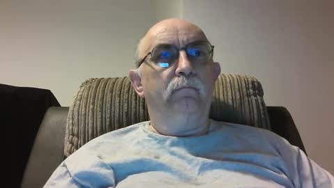 Snapshot of grey_dom chatting on 10.04.25 Master  Sir online show from 10.04.25