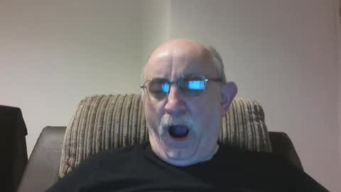 Snapshot of grey_dom chatting on 10.18.25 Master  Sir online show from 10.18.25
