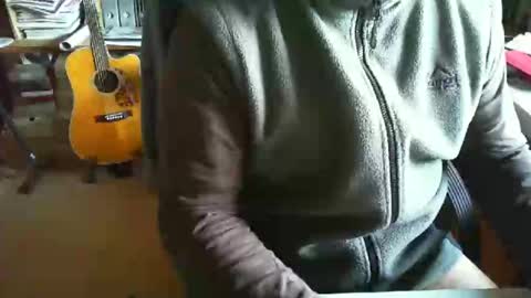 Snapshot of greyhounddog chatting on 01.29.25 greyhounddog online show from 01.29.25