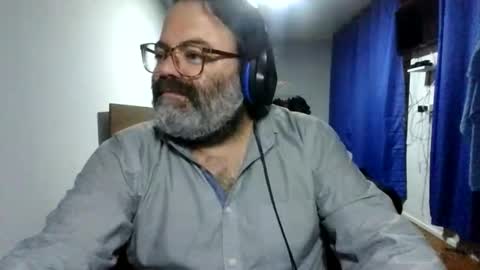 Snapshot of griegozorbatos chatting on 10.08.25 griegozorbatos online show from 10.08.25