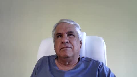 Snapshot of grisa01 chatting on 02.04.25 grisa01 online show from 02.04.25