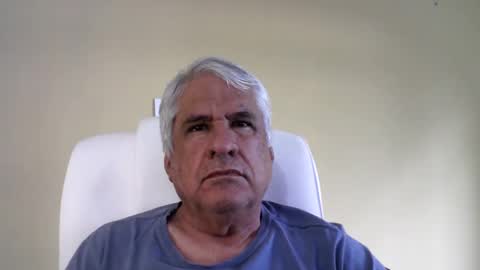 Snapshot of grisa01 chatting on 02.10.25 grisa01 online show from 02.10.25