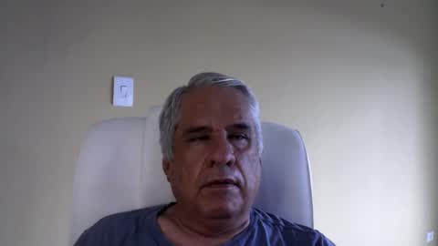 Snapshot of grisa01 chatting on 02.19.25 grisa01 online show from 02.19.25