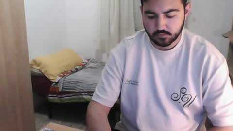 Snapshot of gsendra chatting on 12.01.24 gsendra online show from 12.01.24