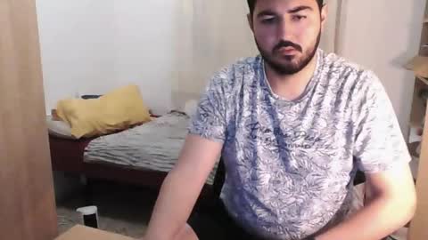 Snapshot of gsendra chatting on 12.15.24 gsendra online show from 12.15.24