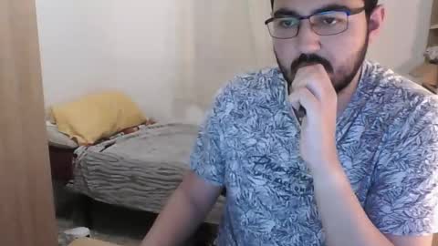 Snapshot of gsendra chatting on 12.15.24 gsendra online show from 12.15.24