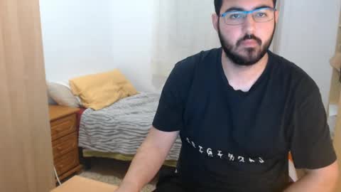 Snapshot of gsendra chatting on 01.12.25 gsendra online show from 01.12.25