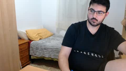 Snapshot of gsendra chatting on 01.12.25 gsendra online show from 01.12.25