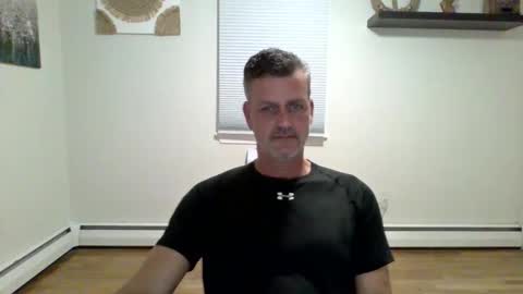 Snapshot of gudguy2025 chatting on 10.01.25 gudguy2025 online show from 10.01.25
