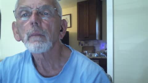 Snapshot of gulfcoast1952 chatting on 12.06.24 Roy online show from 12.06.24