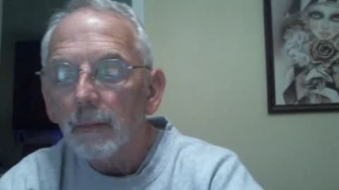 Snapshot of gulfcoast1952 chatting on 02.19.25 Roy online show from 02.19.25