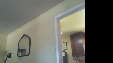 Snapshot of gulfcoast1952 chatting on 10.14.25 Roy online show from 10.14.25