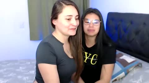 Snapshot of gumball_room chatting on 12.19.24 Vane blonde and Hazell black hair online show from 12.19.24