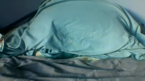 Snapshot of gunishment chatting on 10.03.25 gunishment online show from 10.03.25