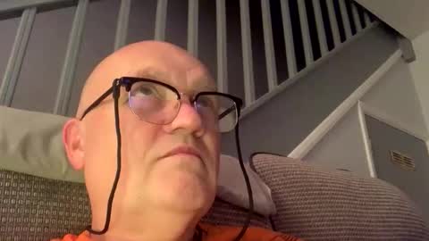 Snapshot of gusher25 chatting on 10.19.25 gusher25 online show from 10.19.25