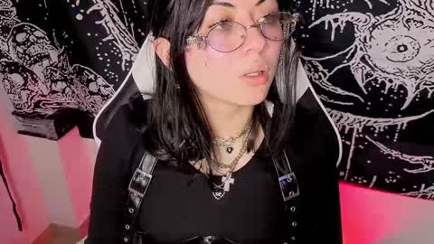 Miss online show from 09.27.25