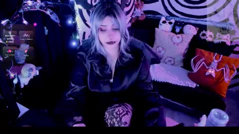 Hachi online show from 10.21.25