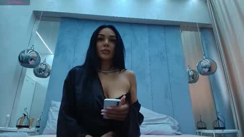 Hailey online show from 10.16.25