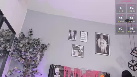 haileystonei online show from 10.17.25