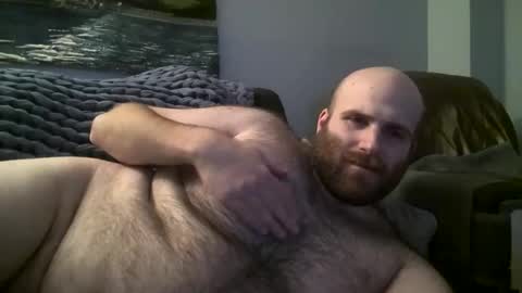 Snapshot of hairiestbear chatting on 01.17.25 Hairiest Bear online show from 01.17.25