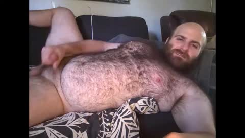Snapshot of hairiestbear chatting on 10.01.25 Hairiest Bear online show from 10.01.25